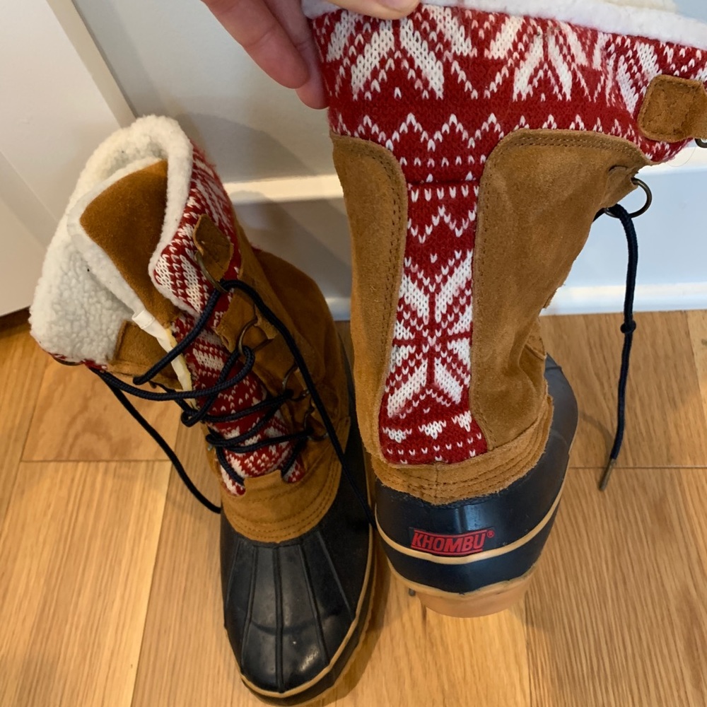 Snow boots